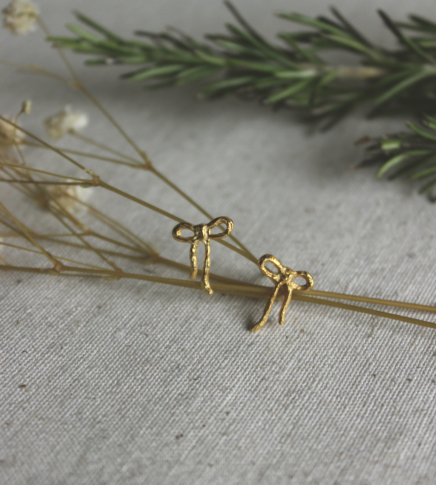 Brincos Ribbon Bow Dourados